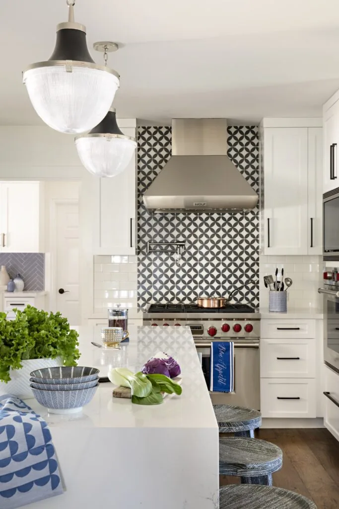 Colorful Mid Century: interior detail