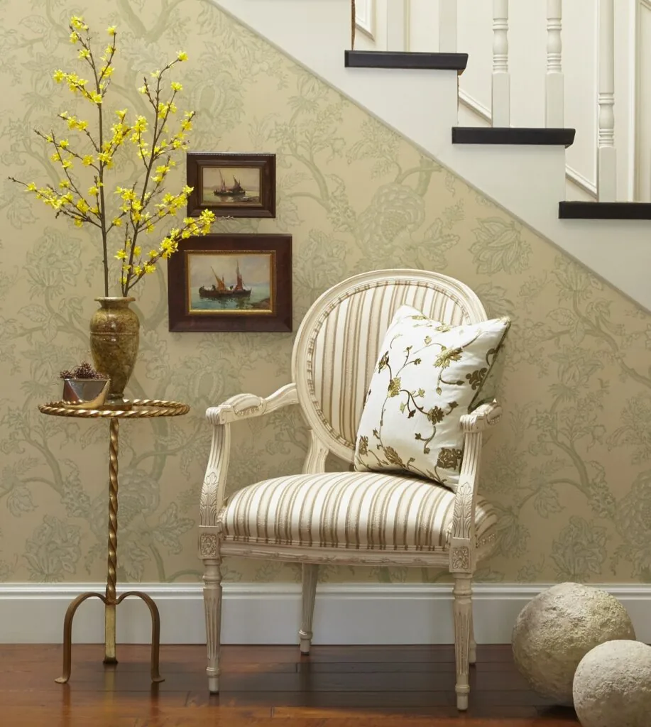 Hidden Hills French Traditional: the stair landing