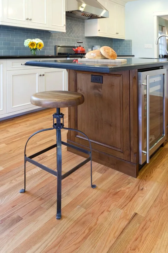 Sherman Oaks Transitional: the kitchen